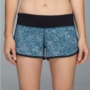 Lululemon Speed Up Shorts 2.5 - pebble print